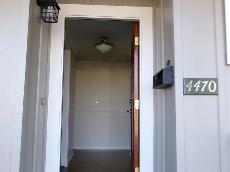 4470 Sally Dr — Photo 9