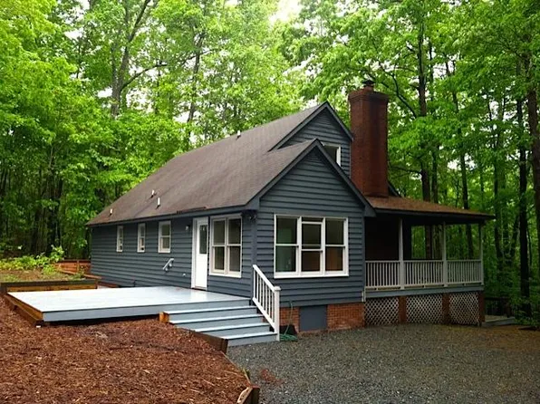 2812 Winningham Rd, Chapel Hill, NC 27516