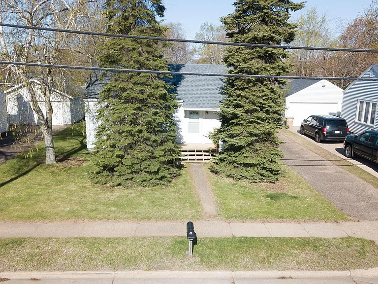 1518 Starr Ave — Photo 4