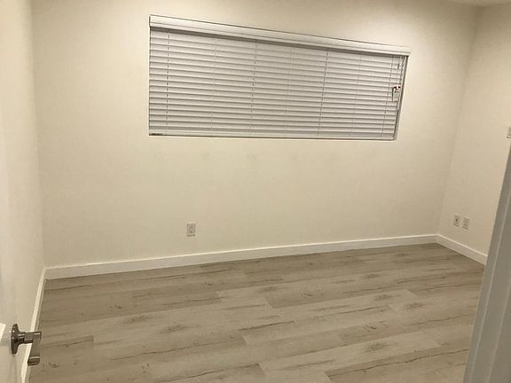 5th image of 11722 Kiowa Ave APT 2
