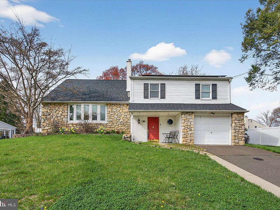 1st image of 155 Rice Dr