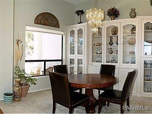5th image of 423 Fox Hollow Cir