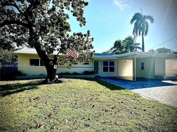 3042 Hayes St, Hollywood, FL 33021