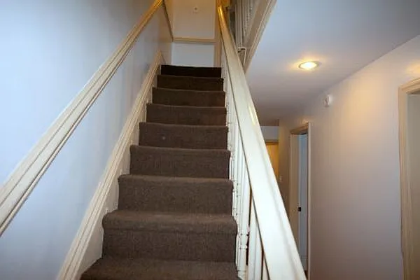 Rented by Metropolitan Realty | media 84