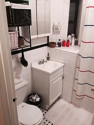 Rented by Crosstown Apartments NYC | media 40