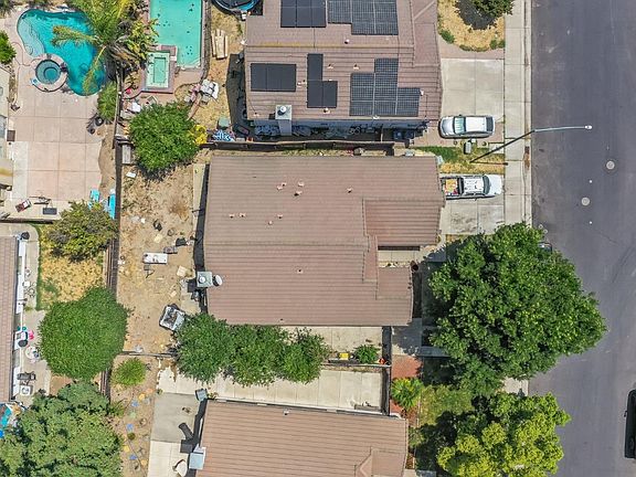 5th image of 4150 Blake Cir