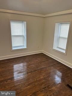 4th image of 264 W Maple St