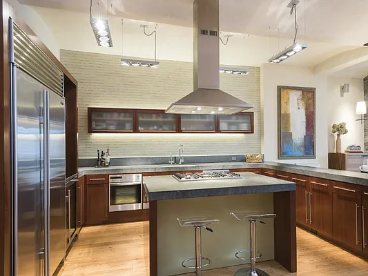 Sold by Sotheby's International Realty | media 4