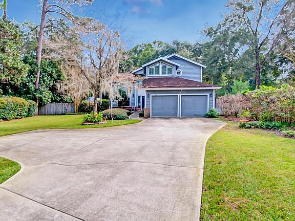 Beautiful 2 Story Home