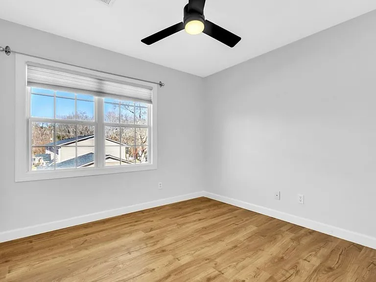 39 Ruby Bay Ln — Photo 14