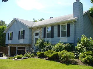 2361 Federal Pkwy, Lindenhurst, IL 60046