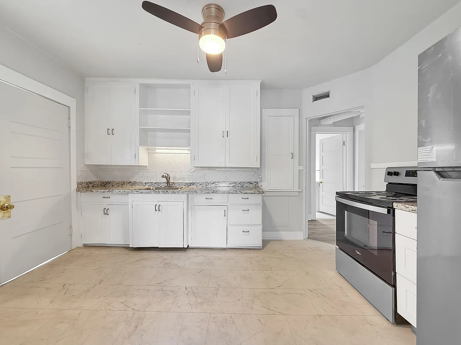 Newly Renovated Duplex — Photo 2