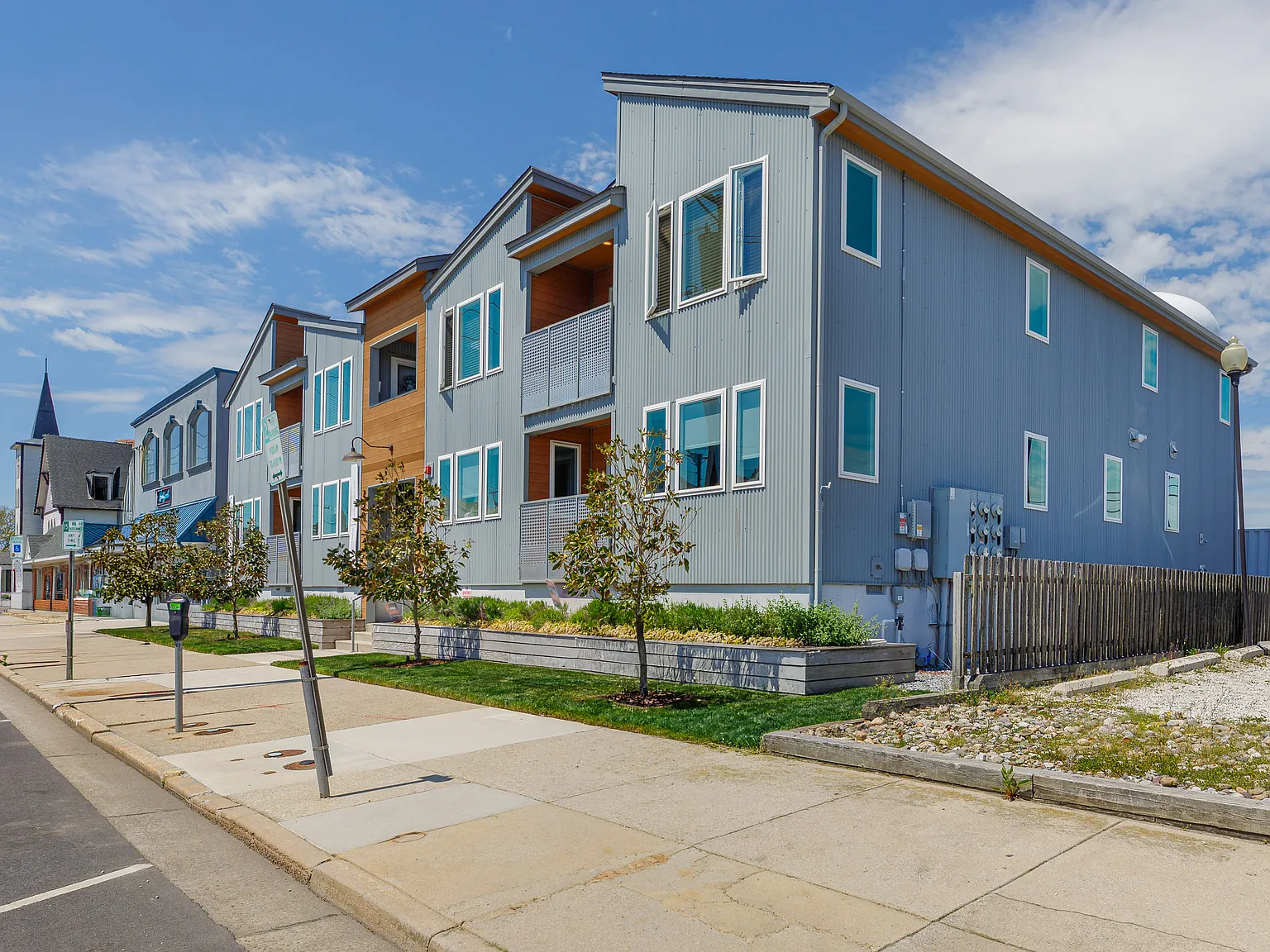 2 bed, 800 sqft, $5,000 — Photo 1