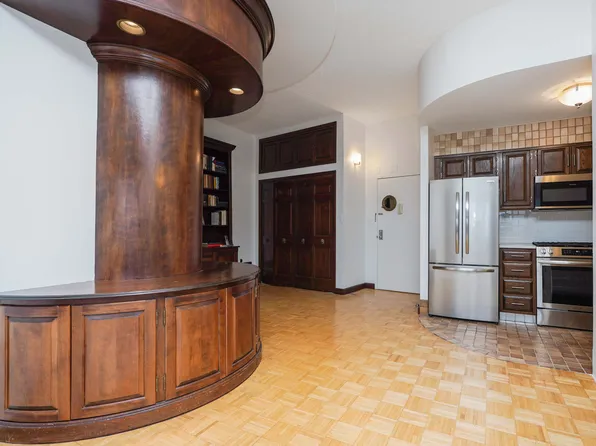 10 Bay Street Landing image 10 of 24