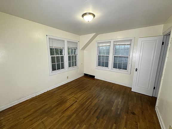 3rd image of 403 W 19th Ave