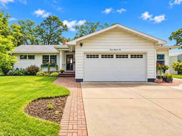 1202 North Shore Drive NE, Menomonie, WI 54751