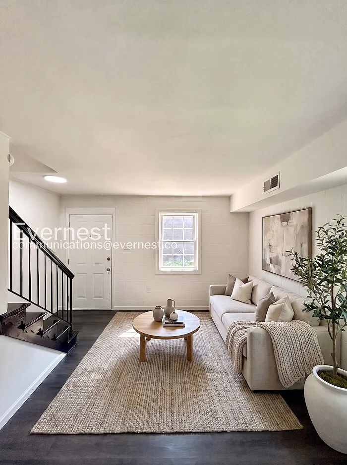 2 bed, 1.0 bath, 840 sqft, $1,595 — Photo 3