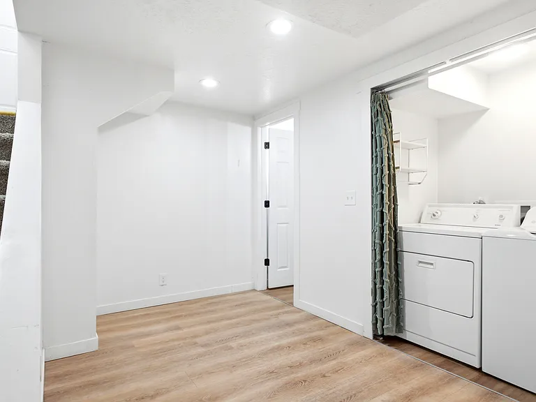 1603 S Major St #B — Photo 8