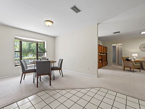 4th image of 961 Viscaya Blvd