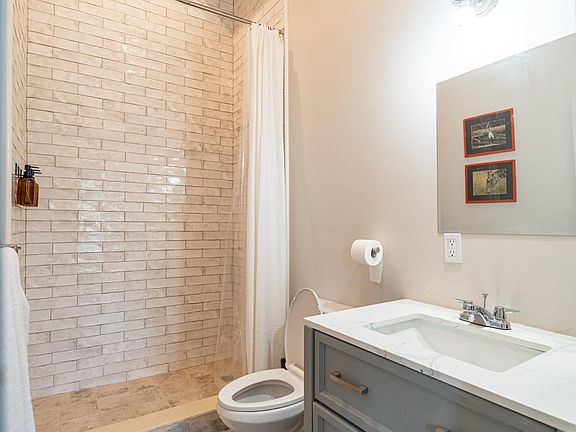 4th image of 240 Washington Ave Suite 1