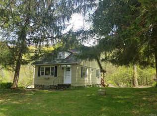 243 Estrada Rd, Central Valley, NY 10917