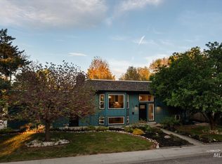 3734 N Camborne St, Boise, ID 83704