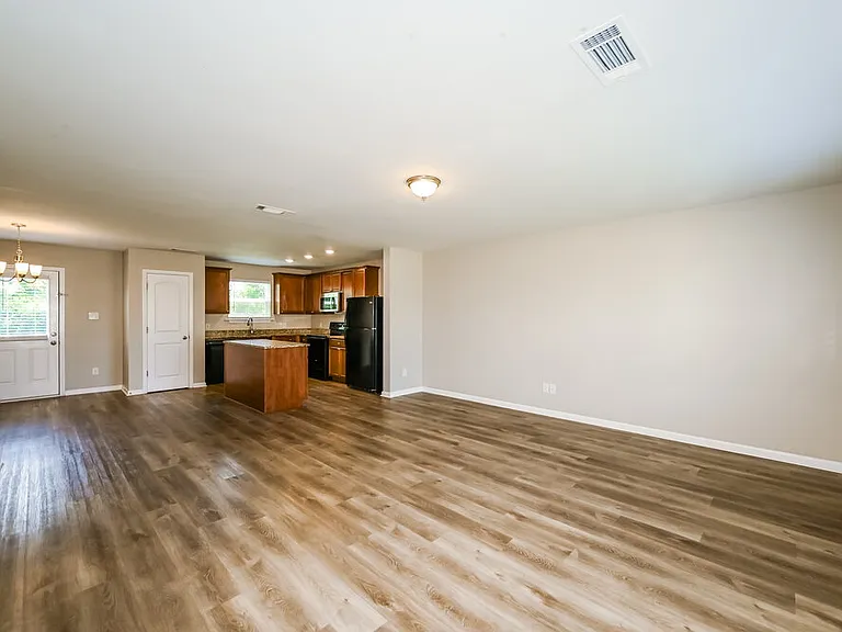 3735 Burdette Way — Photo 4