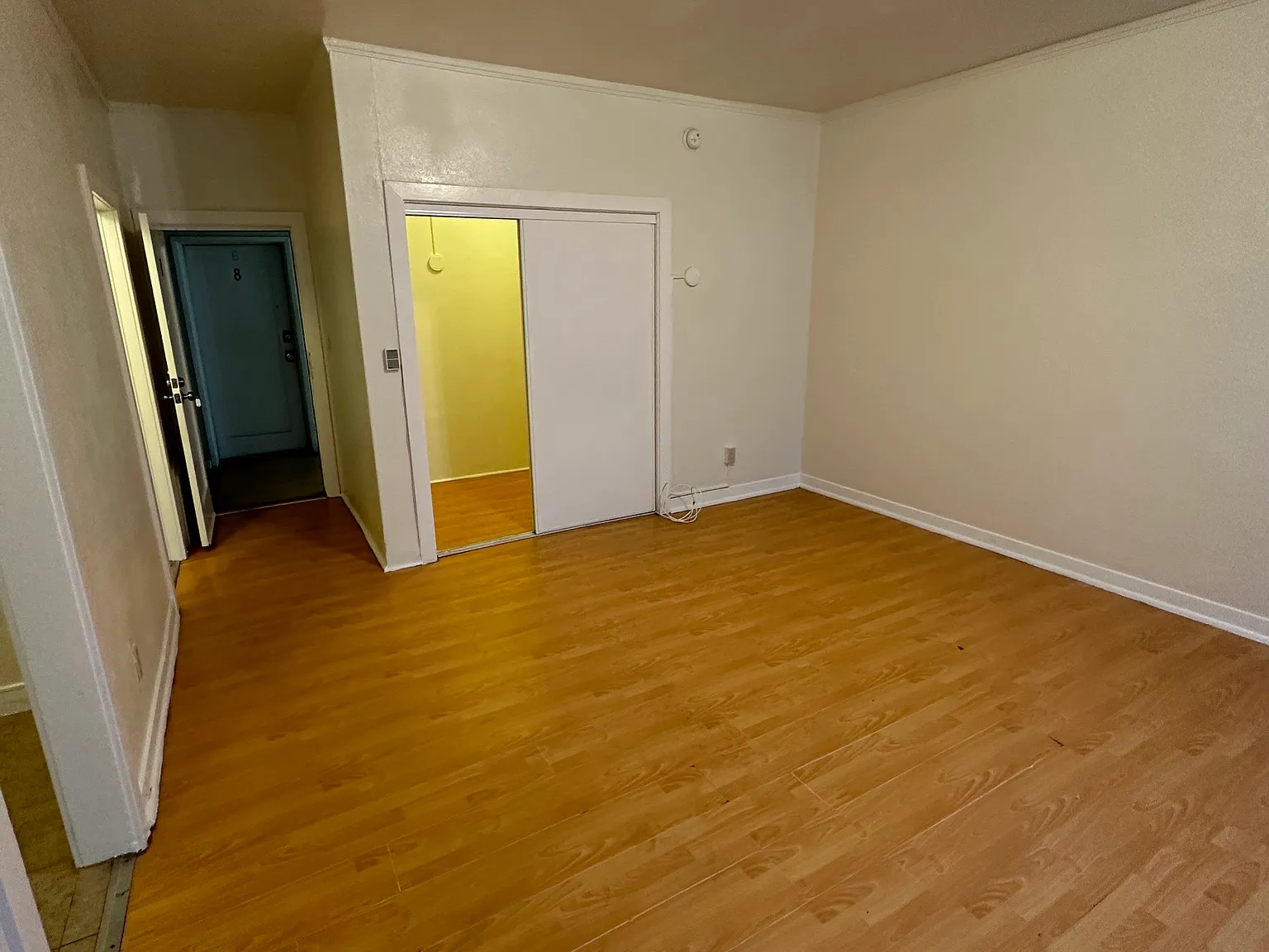 Studio, 550 sqft, $1,800 — Photo 4