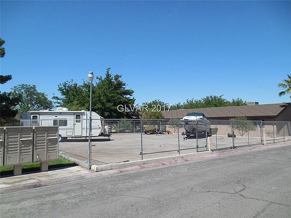 5th image of 810 Pepperwood Ln