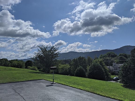 3rd image of 5303 Orchard Villas Cir