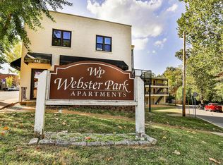 137 E Lockwood Ave #2E, Saint Louis, MO 63119