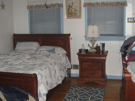 4th image of 3620 Evelyn Dr