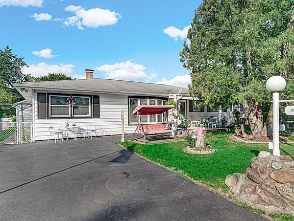 2nd image of 1208 W 39th Ave