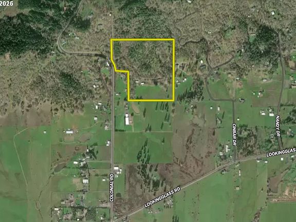 4th image of 801 Colonial Rd