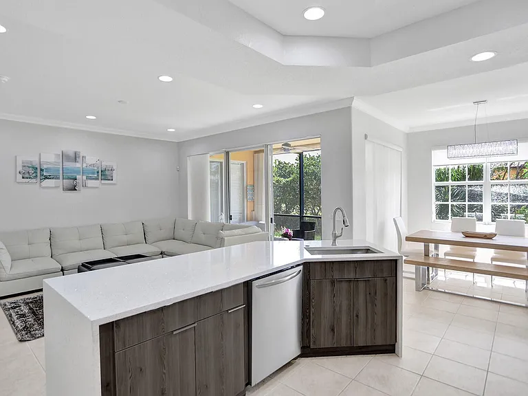 8246 NW 127th Ln #29-C — Photo 12