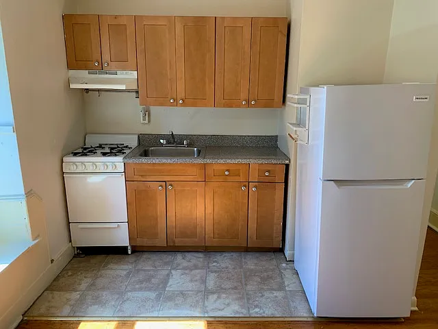 4410 Osage Ave #3R — Photo 3