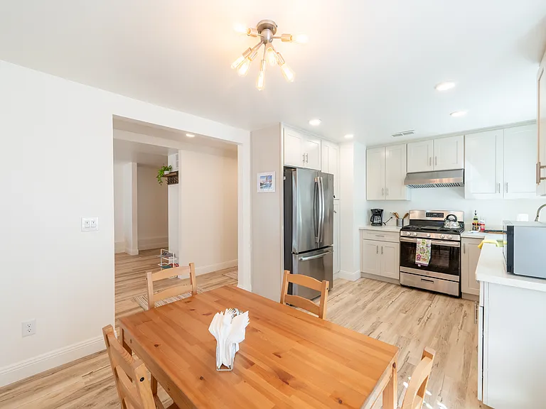 1615 McGee Ave #A — Photo 5