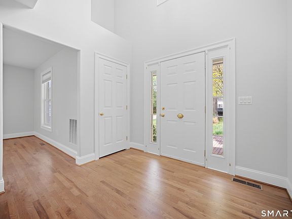 4th image of 7 Chase Farm Road