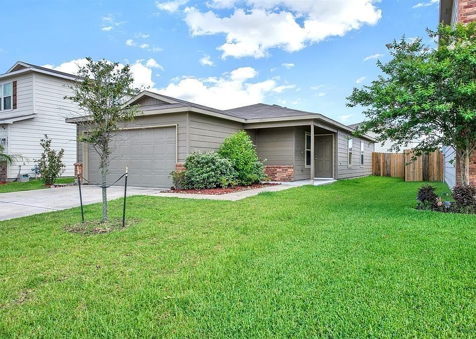 1st image of 2706 Skyview Silver Dr