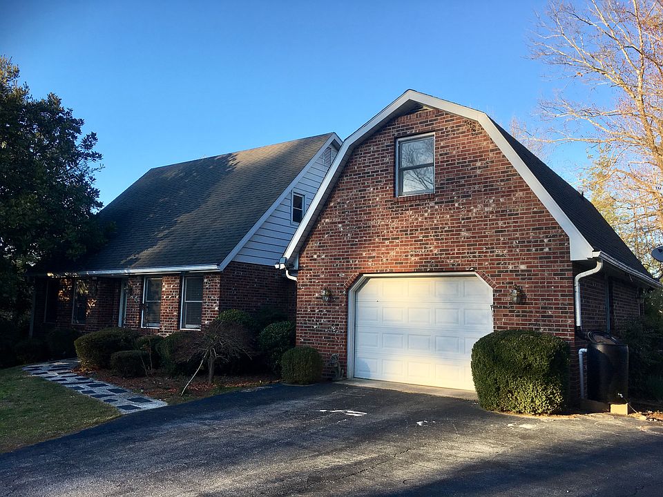 1st image of 25 Boyd Hill Dr