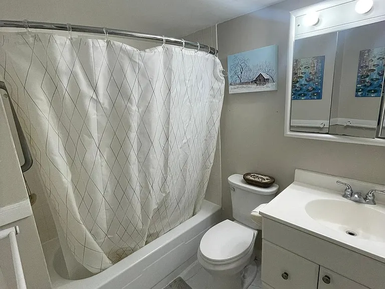 255 Harvard Pl #1505 — Photo 9