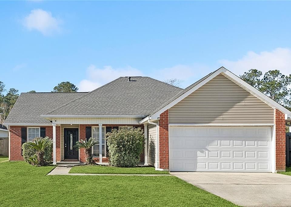 1st image of 1015 McCartney Ct