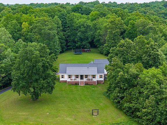 2nd image of 3402 Blackburn Rd