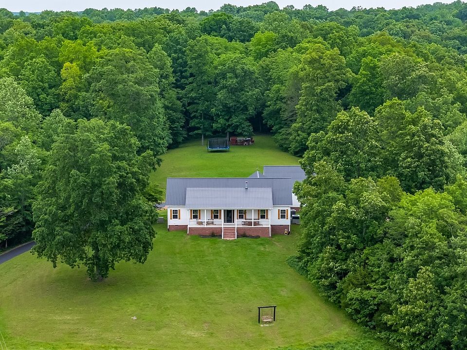 2nd image of 3402 Blackburn Rd