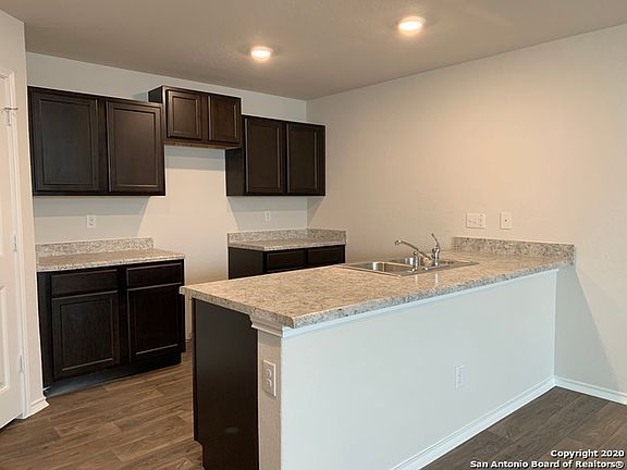 4th image of 11811 Honey Creek Dr