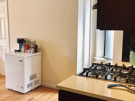 4th image of 2435 Steinway St APT 5