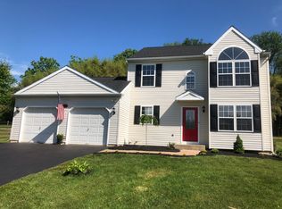 25 Pinckney Dr, Coatesville, PA 19320