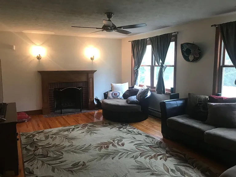 30 Longmeadow Rd — Photo 13