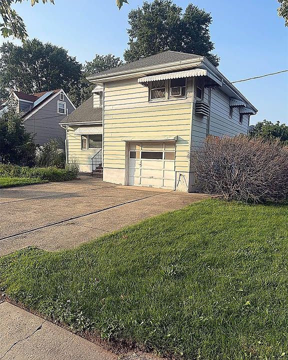 2nd image of 145 Baldwin Ave