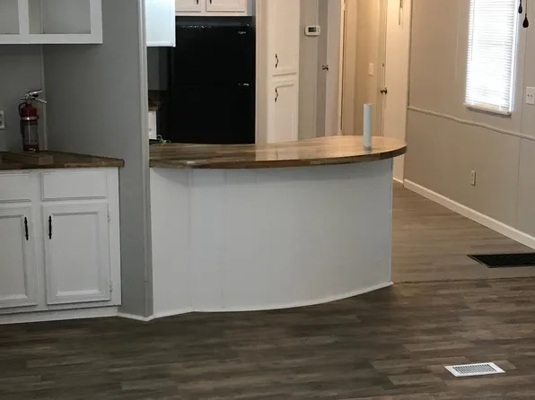 347 Arbour St, Defuniak Springs, FL 32433